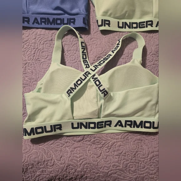 Under Armour Sports Bras - Picture 4 of 9